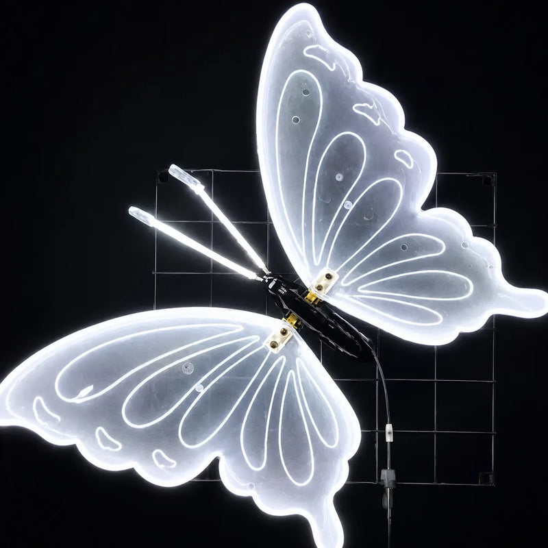 Borboleta De Led 40cm C/ Movimento Nas Asas Decoração Bivolt